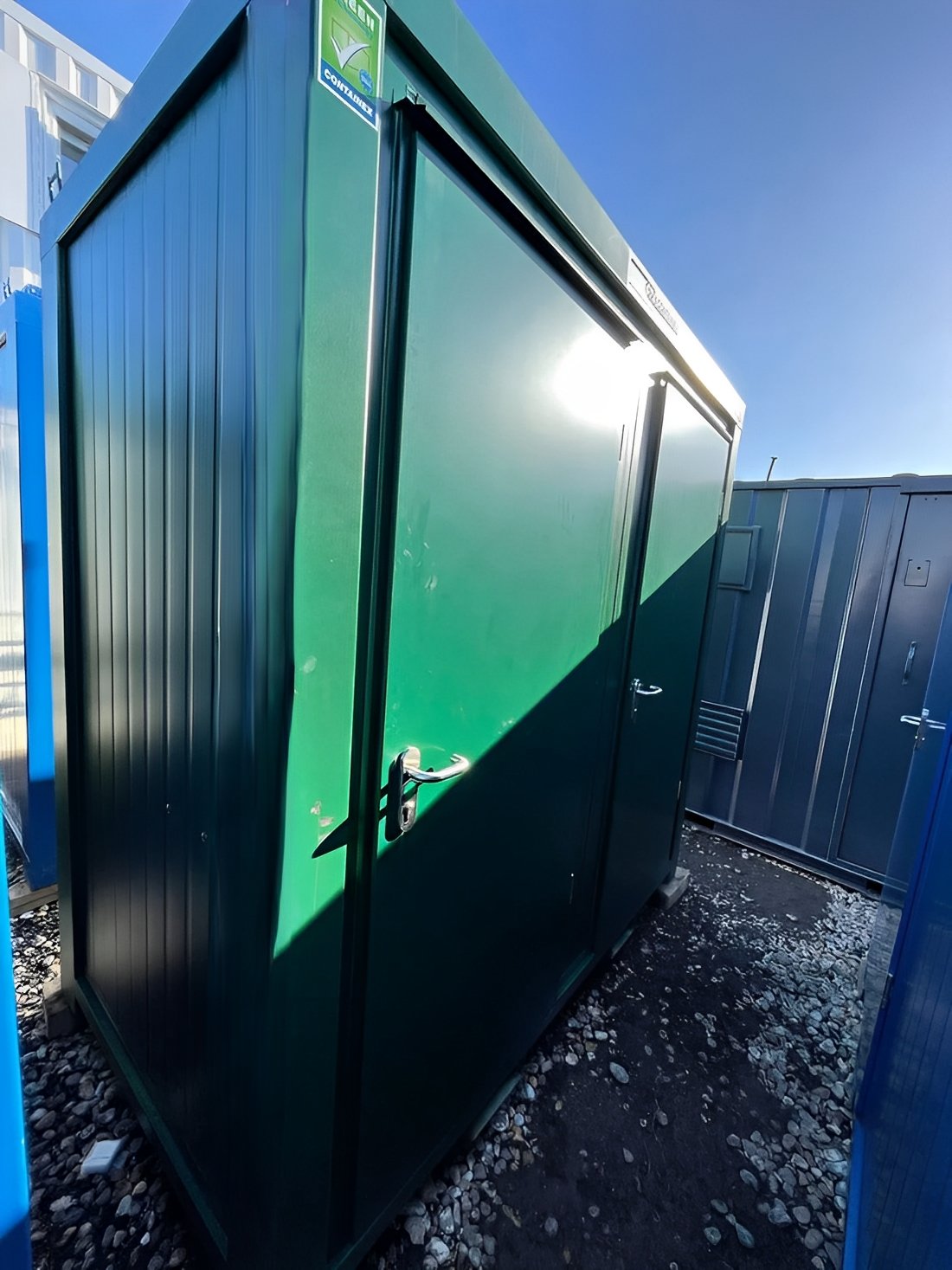 11-Double-Mains-Toilet-8Ft-x-5Ft-Green-10.jpg