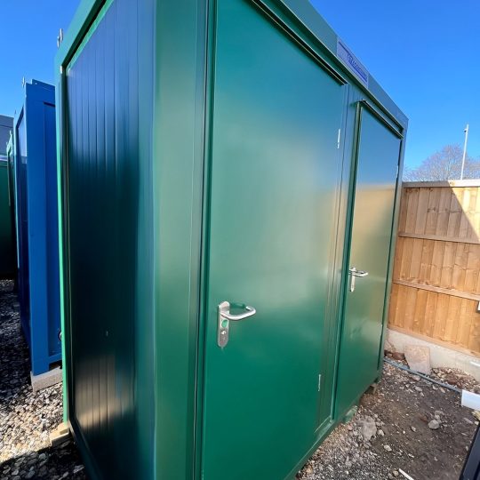 11-Double-Mains-Toilet-8Ft-x-5Ft-Green-4.jpg