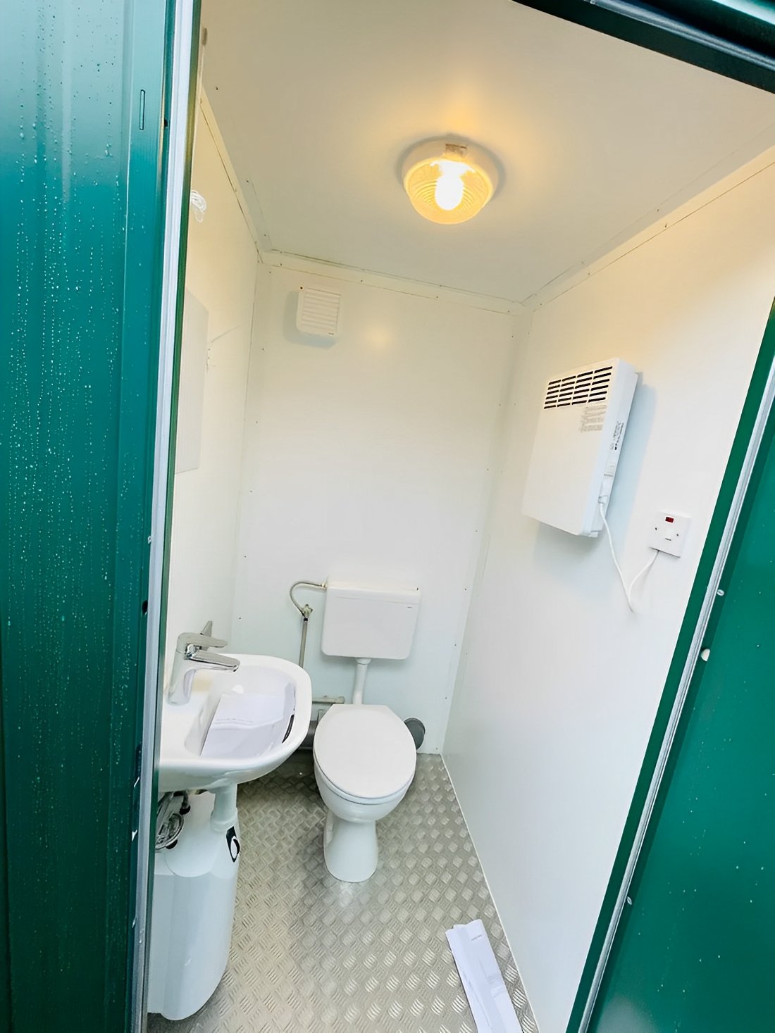 11-Double-Mains-Toilet-8Ft-x-5Ft-Green-5.jpg