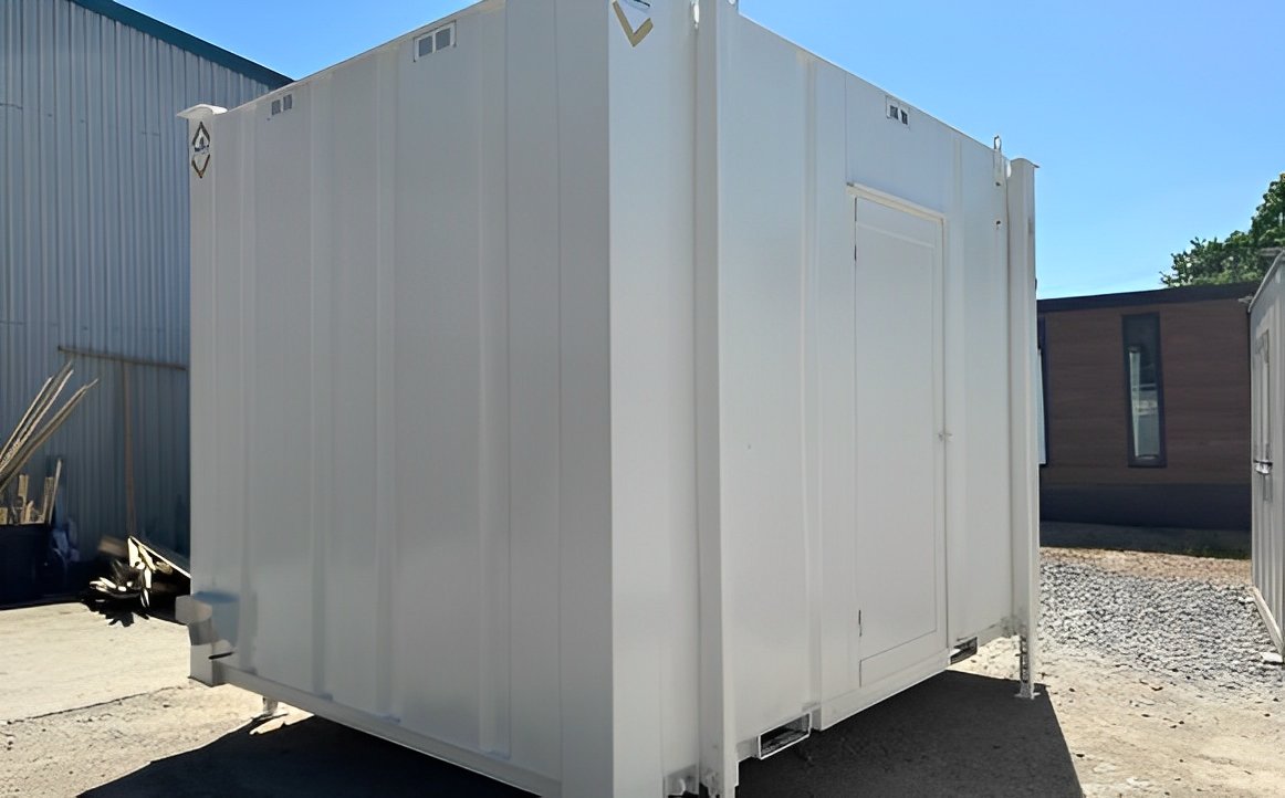 12Ft-x-9Ft-21-Jackleg-Toilet-Cabin1.jpg