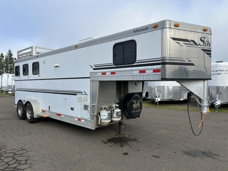 2002_Silverado_8718_3H_GN_trailer__2VjQ9Yqsf2bo-1.jpg
