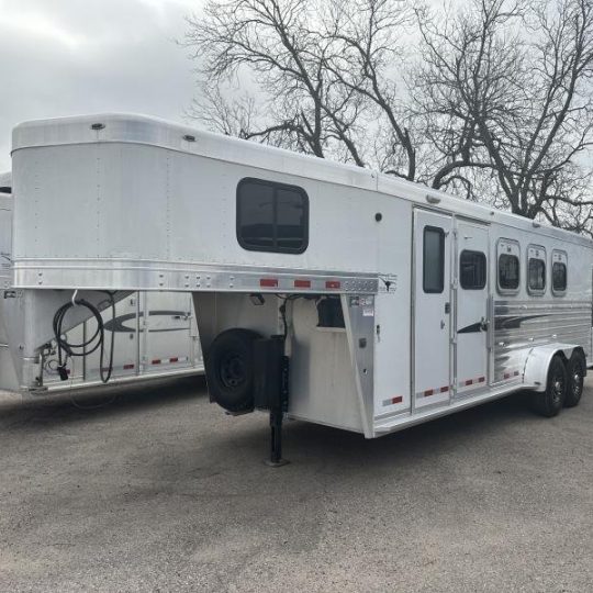 2004_Cherokee_Trailers_4H_GN_4DR_Horse_Trailer_ACskMae8z49s.jpg