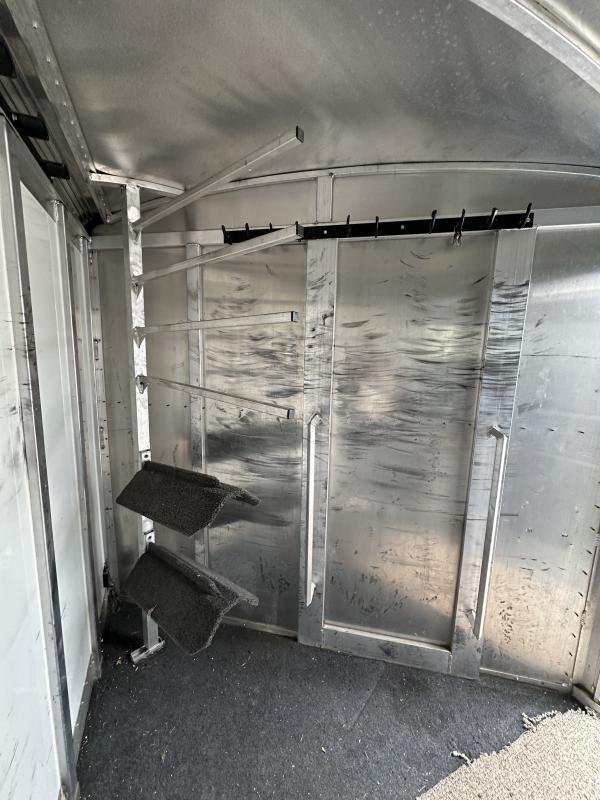 2004_Cherokee_Trailers_4H_GN_4DR_Horse_Trailer_s7DaD2y0f83k.jpg