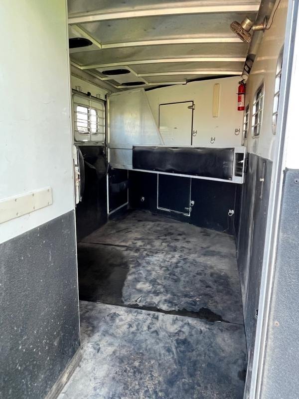 2004_Sundowner__4_Horse__Weekender__Horse_Trailer_RpRnoew0jnfa-1.jpg