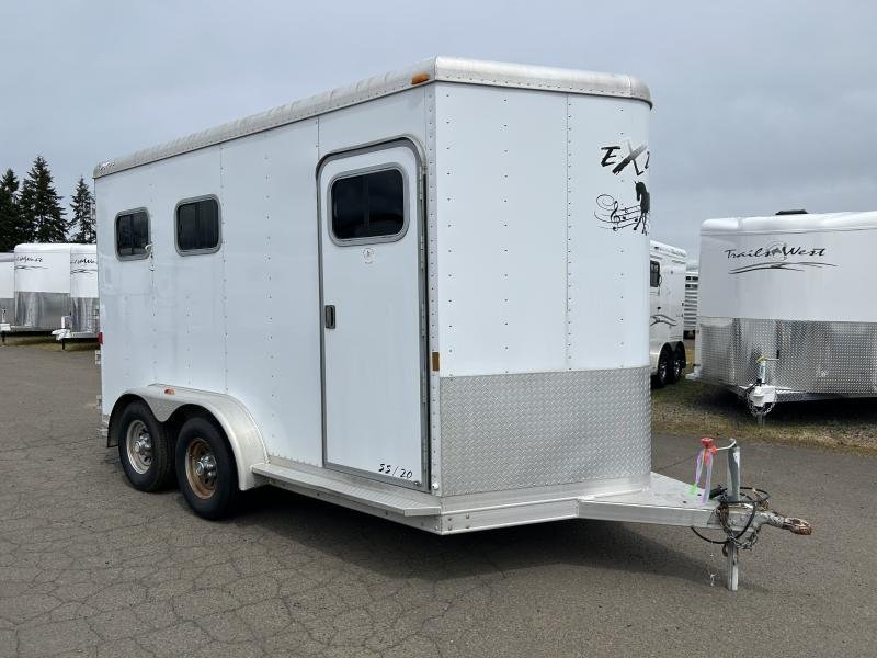 2007_Exiss_SS-20_Horse_Trailer_fNLQC8fbt0qj-1.jpg