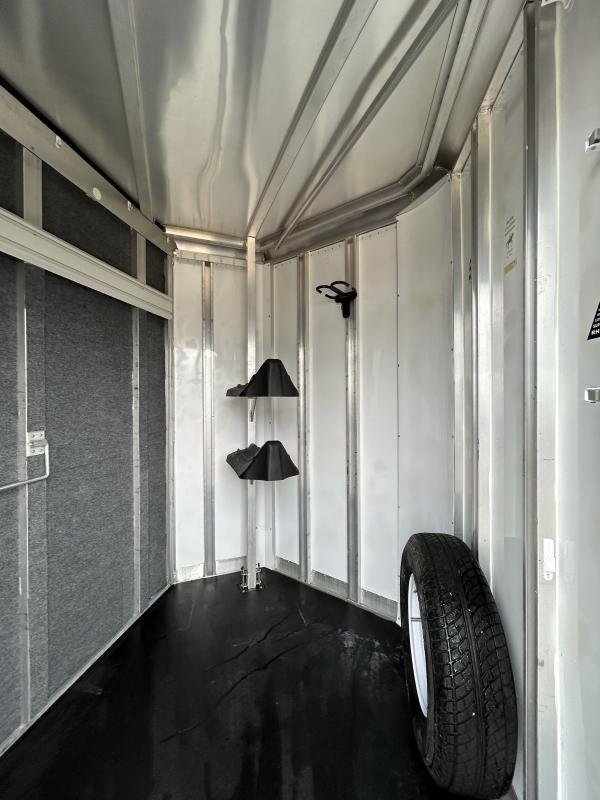 2007_Exiss_SS-20_Horse_Trailer_kxxQpcdxlmyq-1.jpg