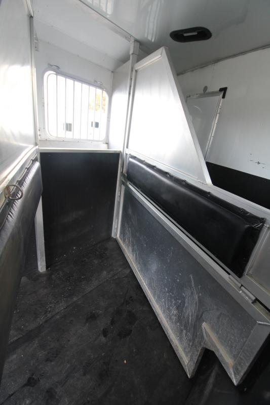2008_Lakota_8415_wSlide_out_4_Horse_Trailer_2JuWYK4qf3jy-1.jpg