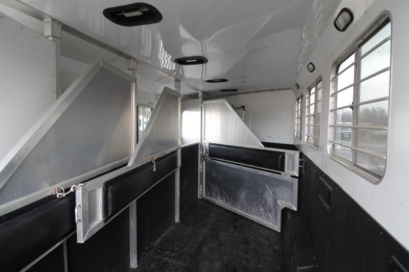 2008_Lakota_8415_wSlide_out_4_Horse_Trailer_2JuWYK74p0wb-1.jpg