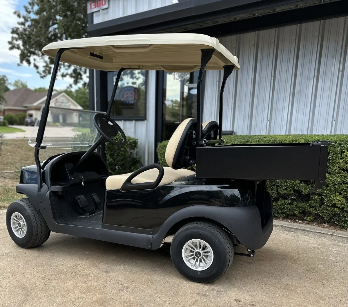 2015-Club-Car-Tempo-Electric-2-Passenger-Refurbished-Golf-Cart-for-Sale-5.webp
