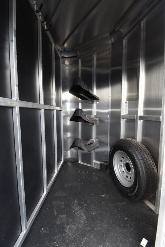 2021_Shadow_Trailers_Stablemate_3_Horse_Trailer_hB8cxEszbgjg.jpg