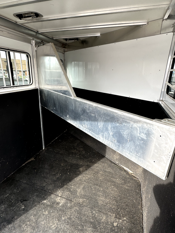 2021_Titan_13_x_68_x_7_-_2_Horse_Trailer_pfXHyC7vrlwy-1.png