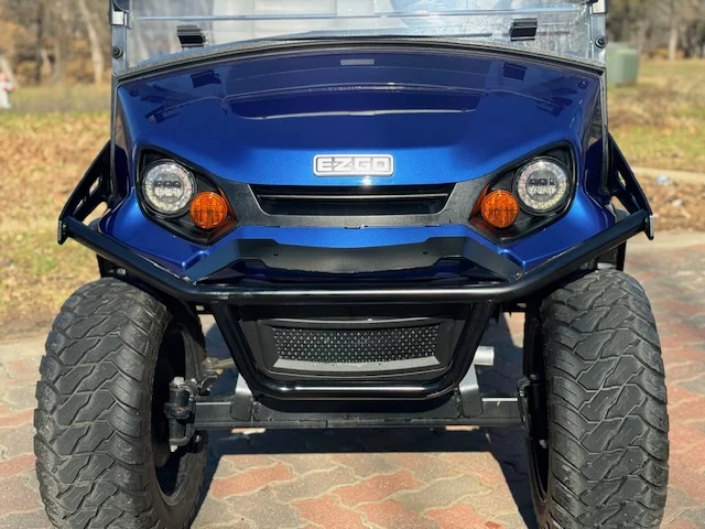 2023-E-Z-GO-Express-L6-ELiTE-6-Passenger-Lifted-Lithium-Ion-Golf-Carts-for-Sale57-3.webp