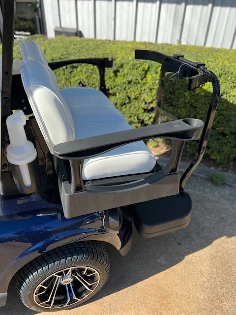 2023-E-Z-GO-Freedom-RXV-Elite-4-Passenger-Lithium-Ion-Golf-Carts-for-Sale42-9.webp