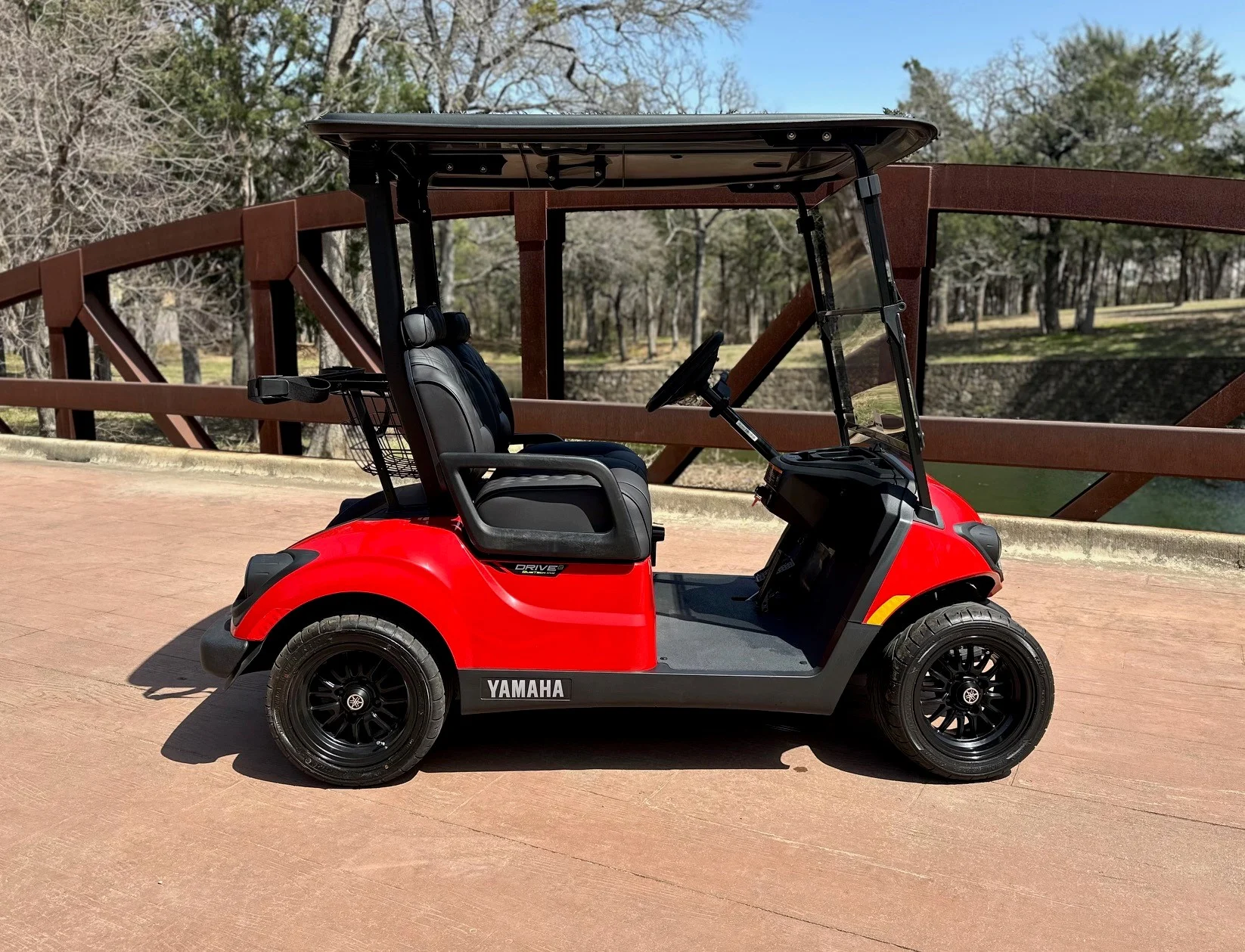 2024-Drive2-Yamaha-2-Passenger-Gas-Golf-Carts-for-Sale-4.webp