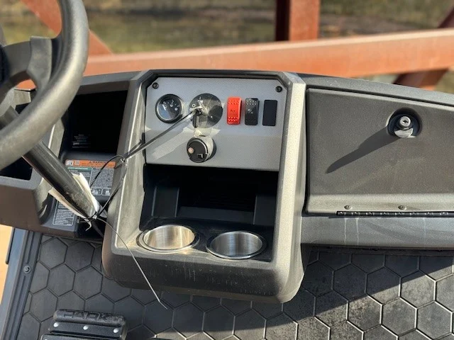 2024-E-Z-GO-Express-L6-ELiTE-6-Passenger-Gas-Golf-Carts-for-Sale37-6.webp