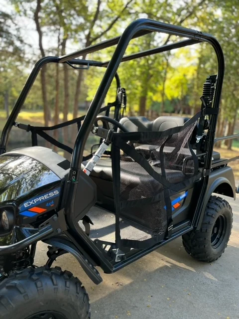 2024-E-Z-GO-Express-S4-4×4-4-Passenger-Lifted-Electric-Golf-Carts-for-Sale44-4.webp