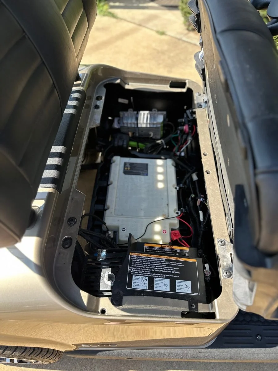 2024-E-Z-GO-Freedom-RXV-Elite-2-Passenger-Lithium-Ion-Golf-Carts-for-Sale36-2.webp
