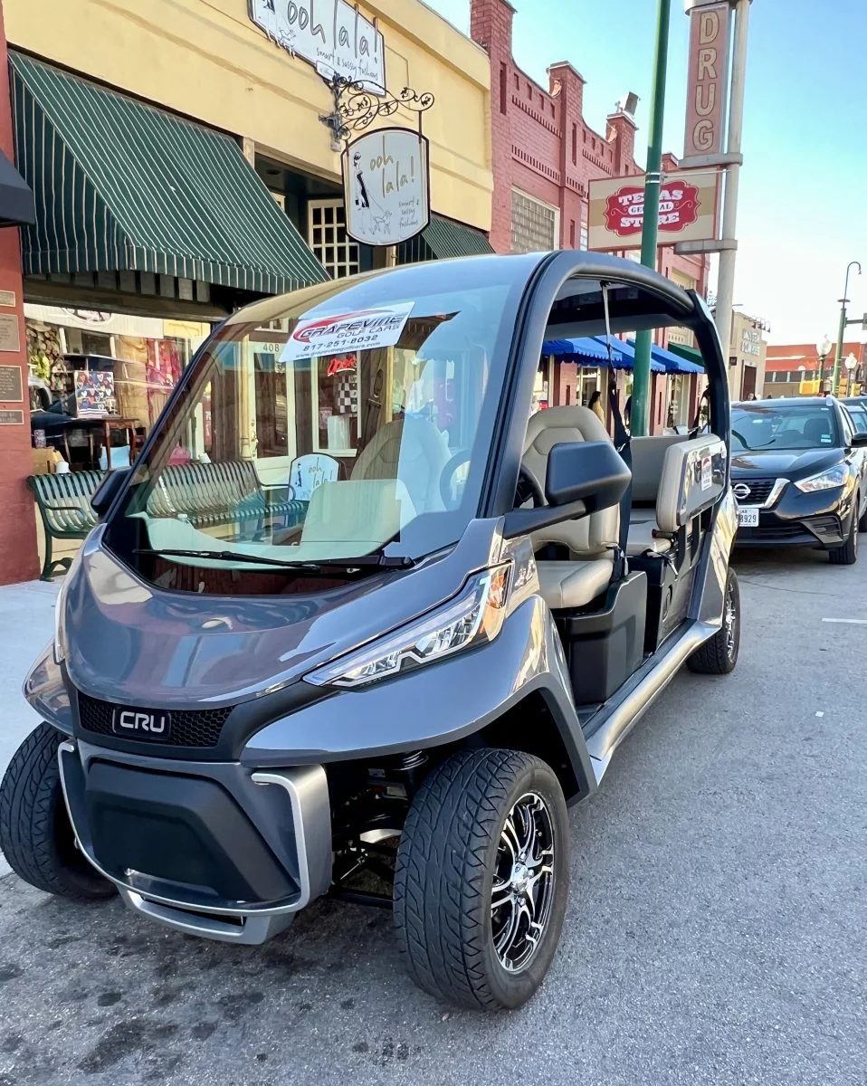 2025-Club-Car-CRU-6-Passenger-Electric-Golf-Carts-for-Sale-3.webp