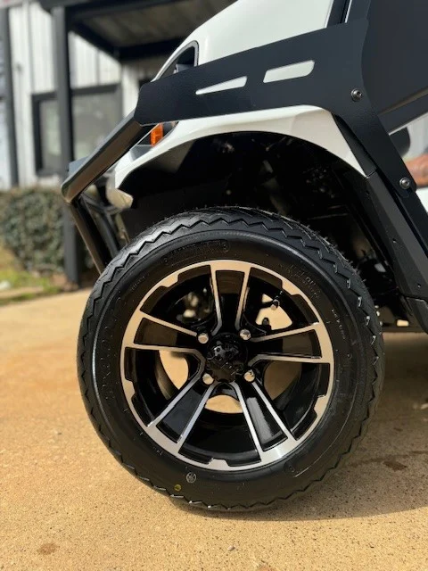 2025-E-Z-GO-Express-S4-ELiTE-4-Passenger-Lithium-Ion-Golf-Carts-for-Sale-9.webp