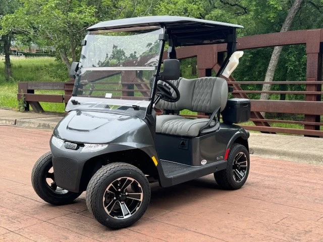 2025-E-Z-GO-Freedom-RXV-Elite-2-Passenger-Lithium-Ion-Golf-Carts-for-Sale39-1.webp