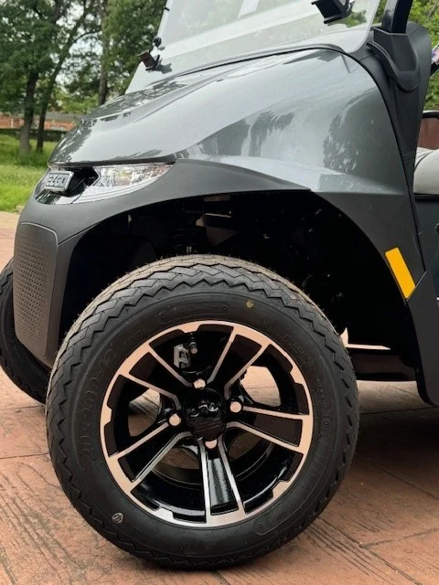 2025-E-Z-GO-Freedom-RXV-Elite-2-Passenger-Lithium-Ion-Golf-Carts-for-Sale39-10.webp