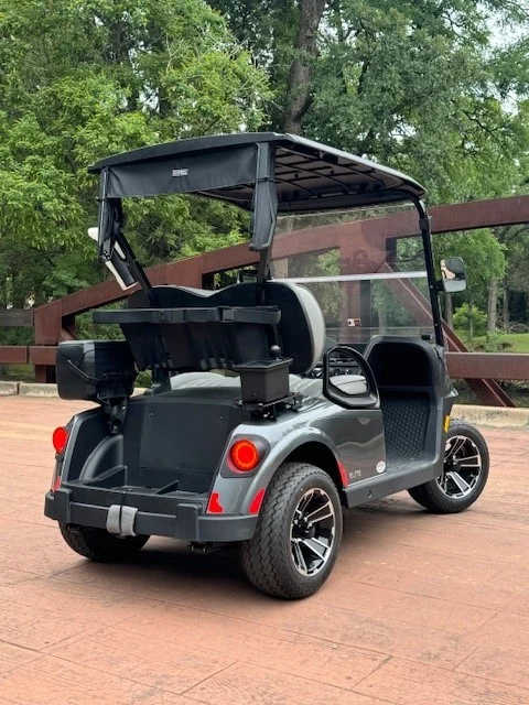 2025-E-Z-GO-Freedom-RXV-Elite-2-Passenger-Lithium-Ion-Golf-Carts-for-Sale39-5.webp
