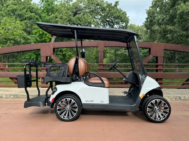 2025-E-Z-GO-Valor-4-Passenger-Lithium-Ion-Golf-Carts-for-Sale43-3.webp