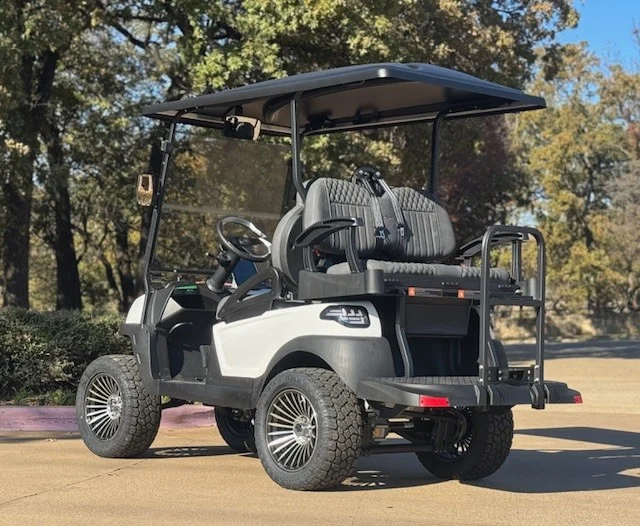 2026-Atlas-4-Passenger-Lifted-HP-Lithium-Ion-Golf-Carts-for-Sale-4.webp