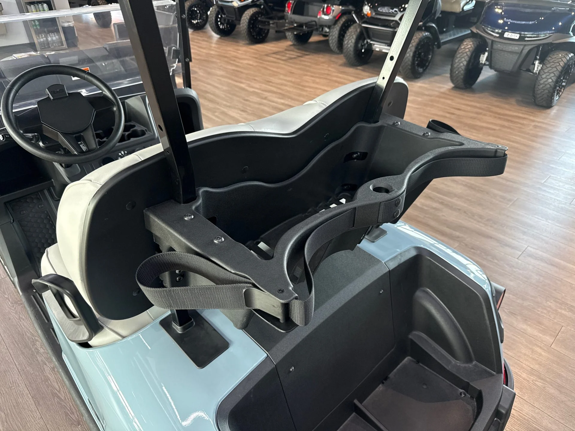 2026-E-Z-GO-RXV-2-Golf-Cart-for-Sale10.webp