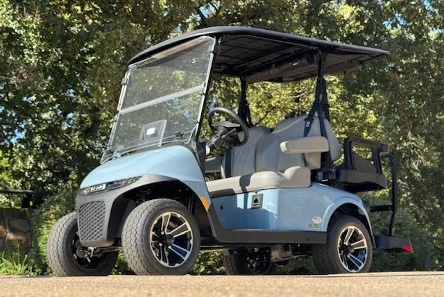 2026-E-Z-GO-RXV-4-Passenger-HP-Lithium-Ion-Golf-Carts-for-Sale-2.webp