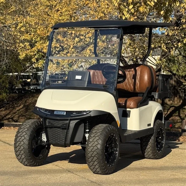2026-E-Z-GO-Summit-XT-4-Passenger-Lithium-Ion-Golf-Carts-for-Sale-1.webp