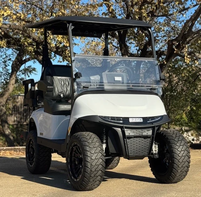 2026-E-Z-GO-Summit-XTL-4-Passenger-Lithium-Ion-Golf-Carts-for-Sale-3.webp