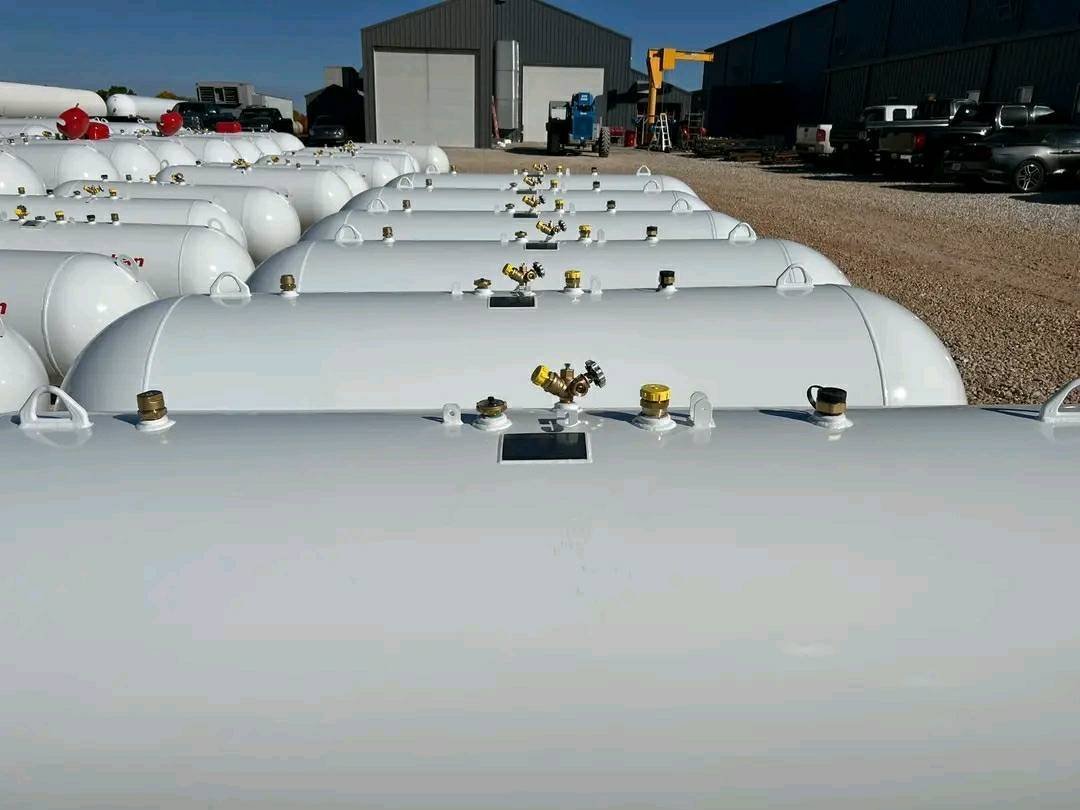 500-Gallon-Propane-Tanks-HERE.jpg