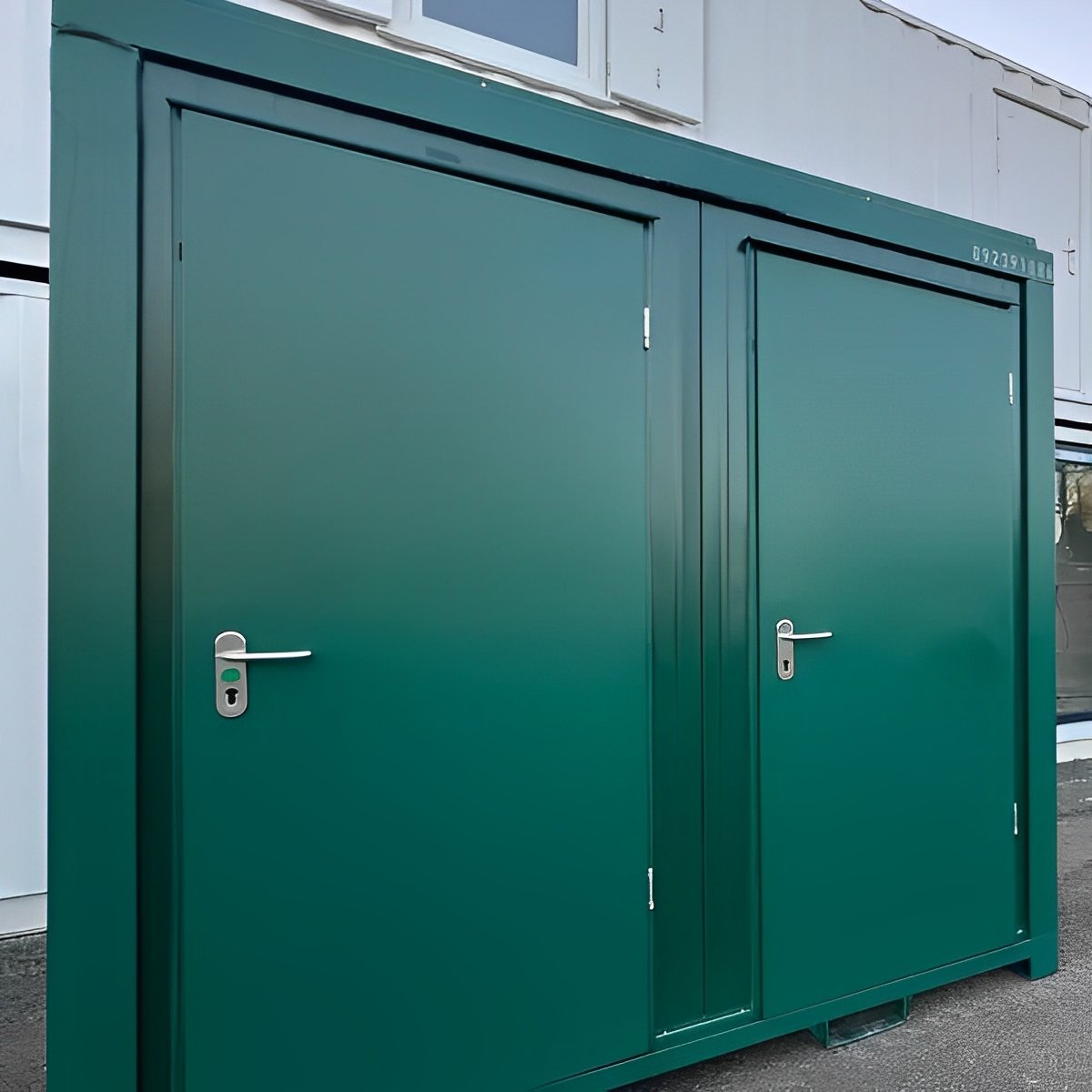 8Ft-x-5Ft-Mains-Toilet_Shower1-1.jpg