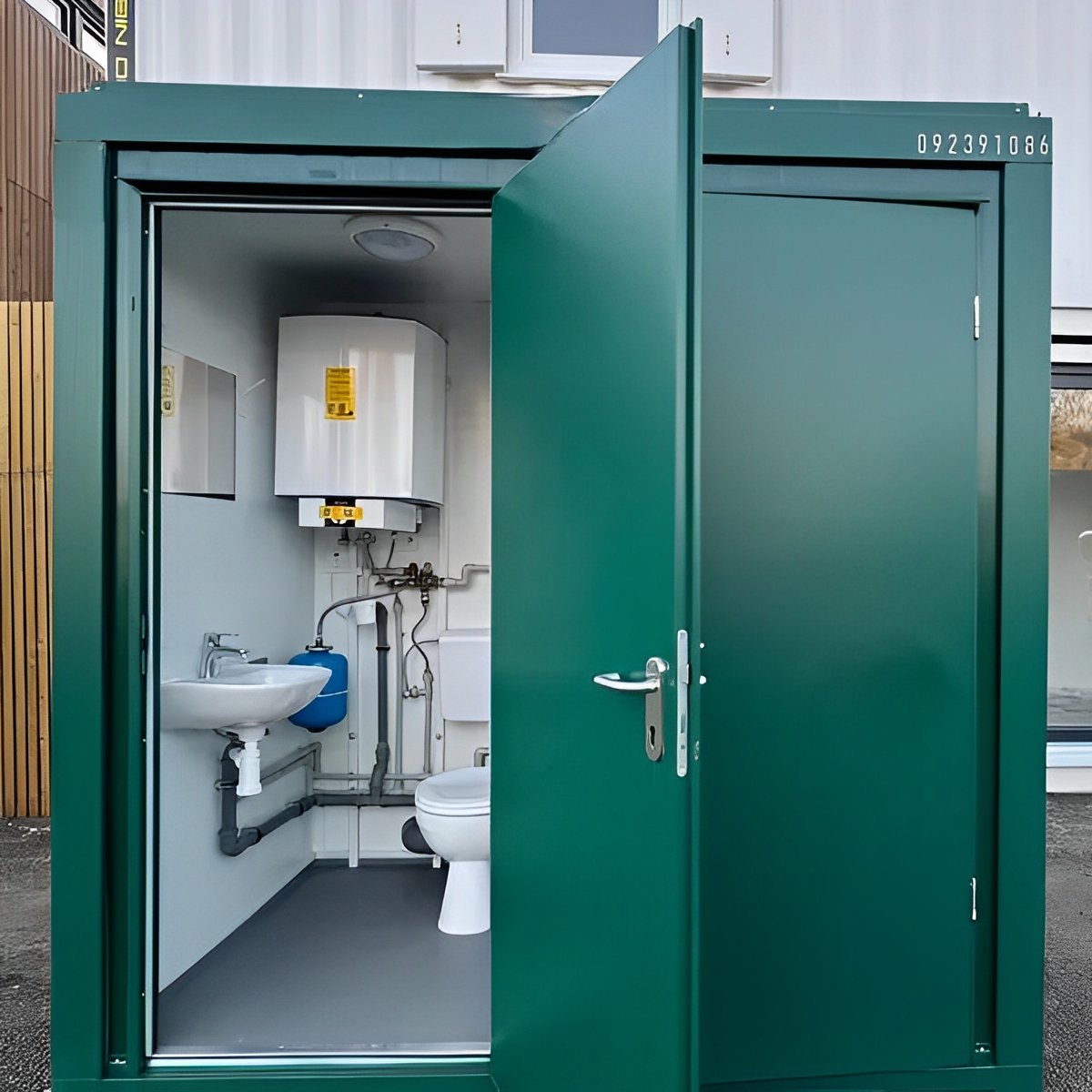 8Ft-x-5Ft-Mains-Toilet_Shower5-1.jpg
