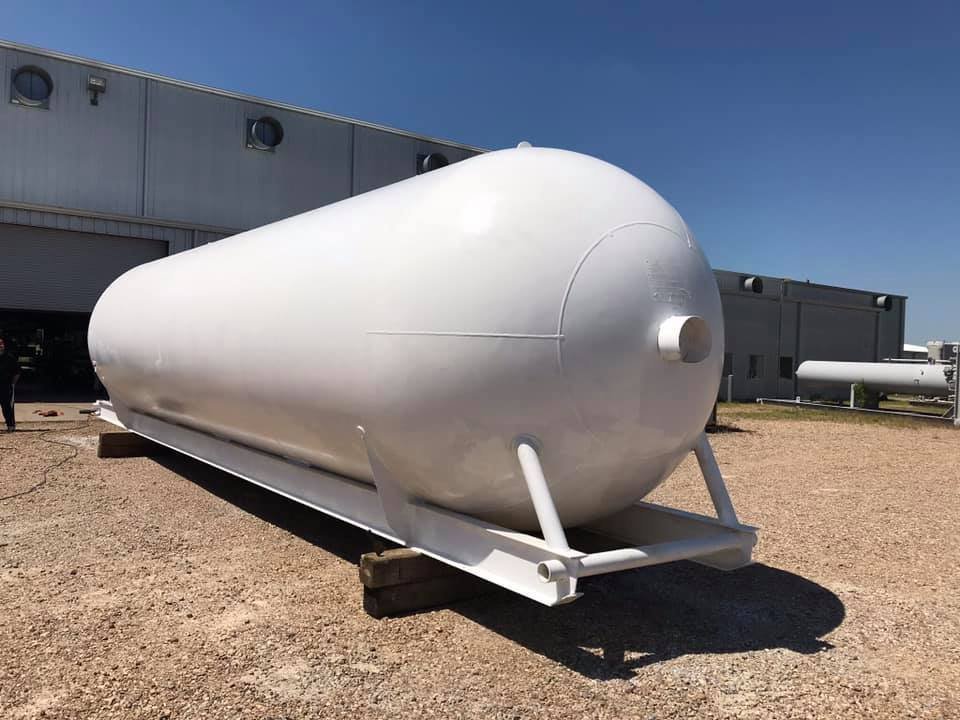 Buy-18000-Gallon-Skid-Tank-US.jpg