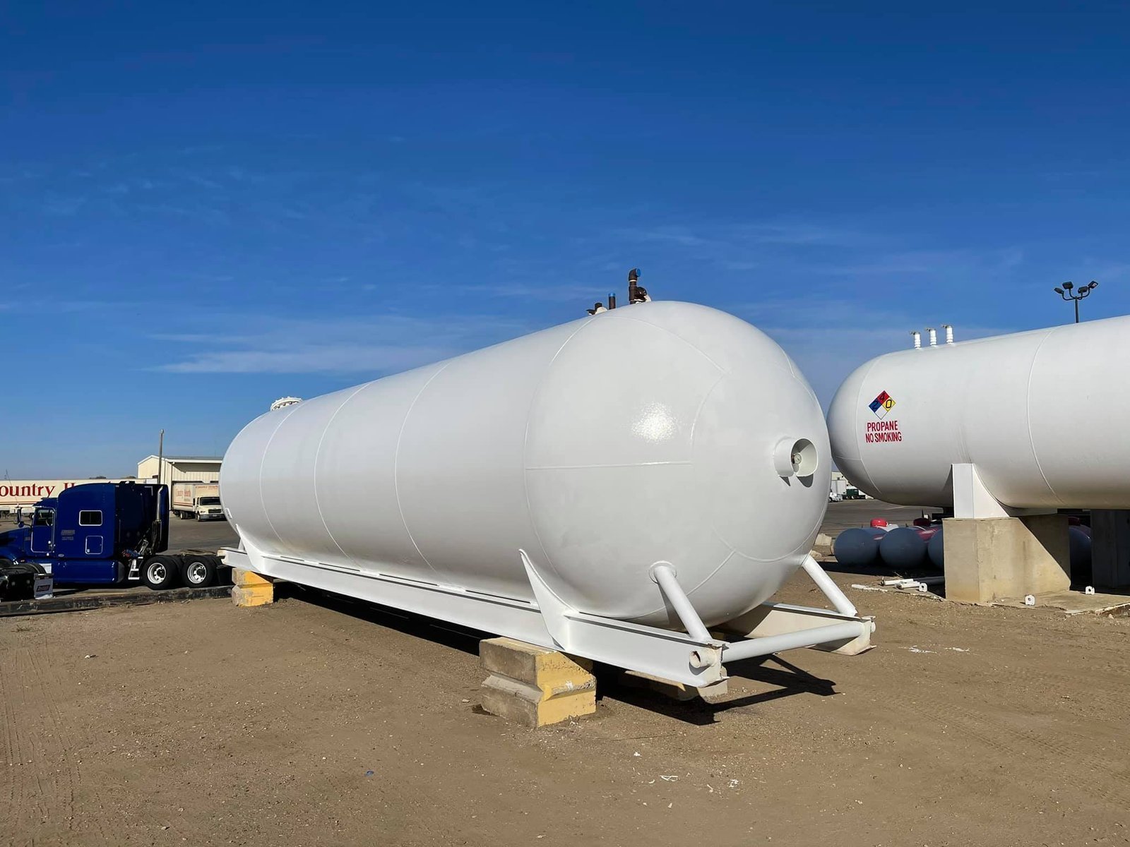 Buy-18000-Gallon-Skid-Tank-USA.jpg