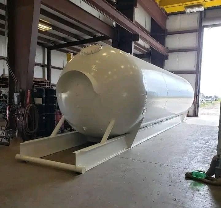Buy-18000-Gallon-Skid-Tanks.jpg