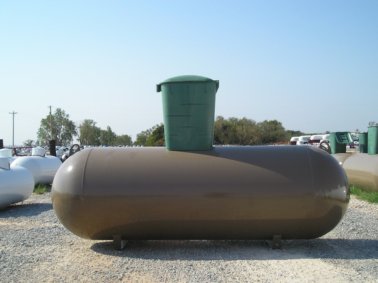 Buy-250-Gallon-Underground-Propane-Tanks-Online.jpg