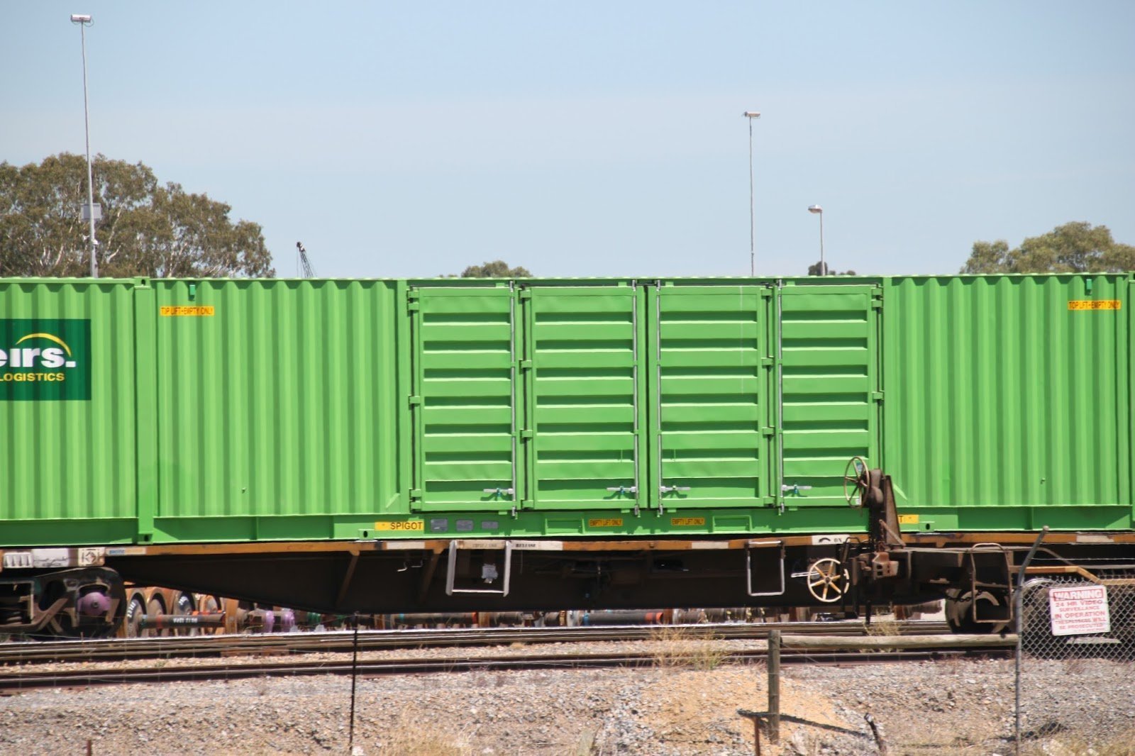 Buy-60-FT-Shipping-Containers-UK-1.jpg