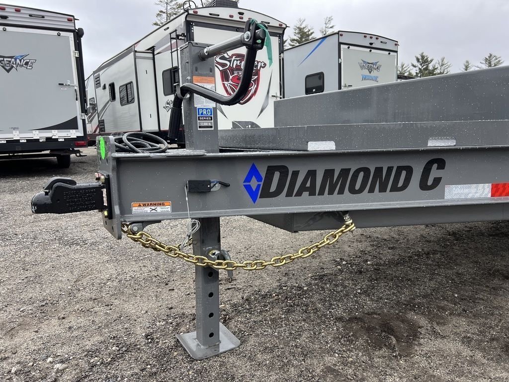 Deckover-Equipment-Trailer-er.jpg