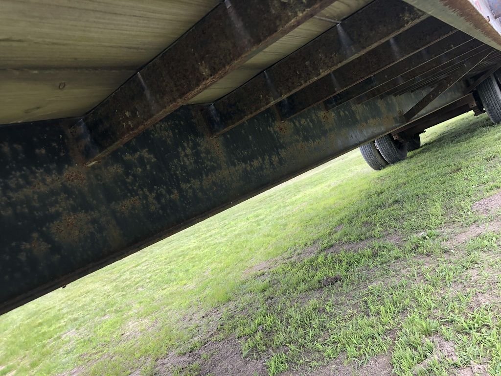 Gooseneck-Equipment-Trailer321.jpg