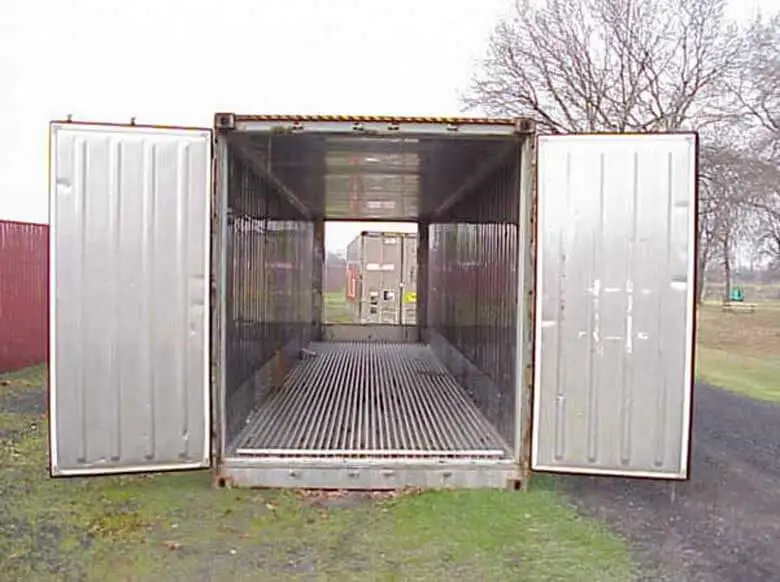 Insulated-Containers-004.webp
