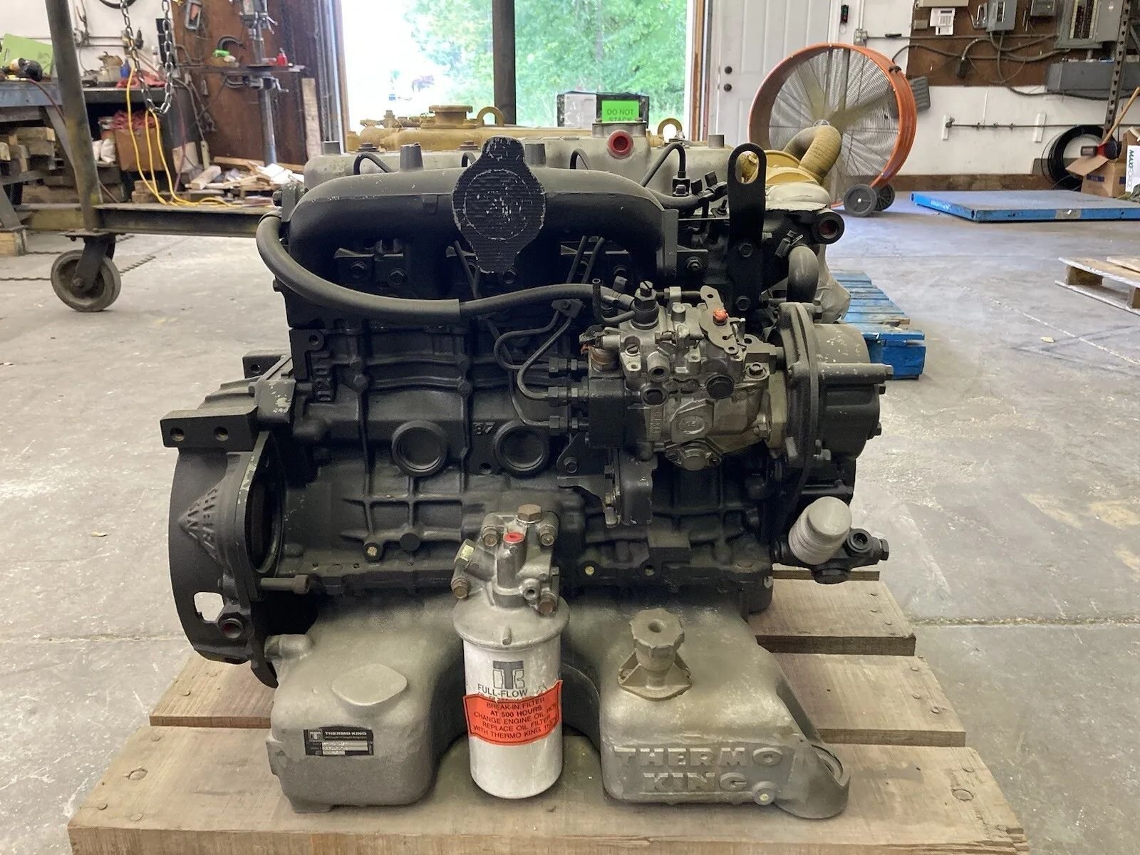 Isuzu-D201-ThermoKing-Diesel-Engine.jpg