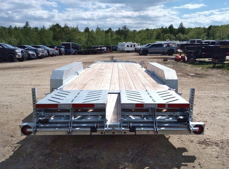 Lowpro-Equipment-Trailer-23433ew.jpg