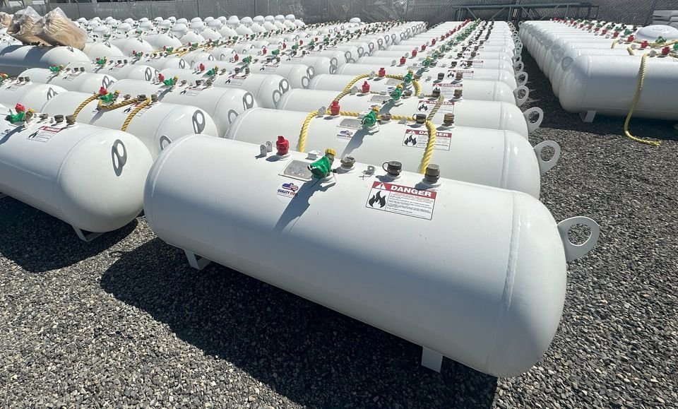 New-250-Gallon-Horizontal-Propane-Tank.jpg