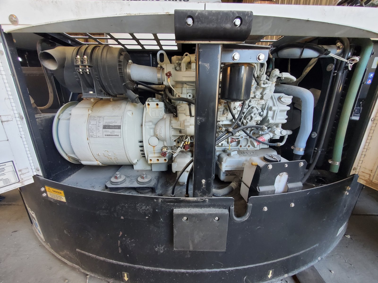 Thermo-King-Clip-On-Genset-usa.jpg
