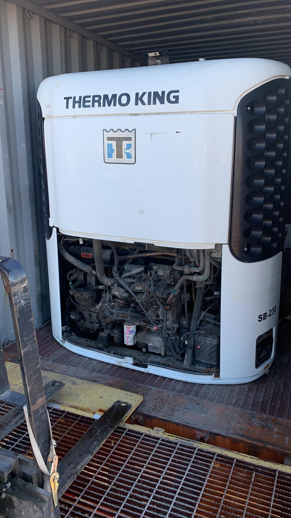 Thermo-King-SB-230-load.jpg