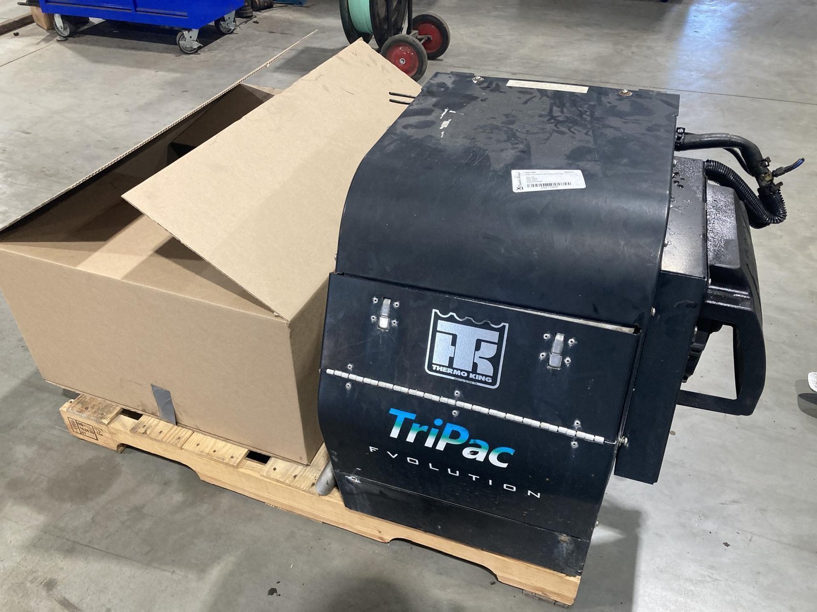Thermo-King-TRIPAC-Apu.jpg