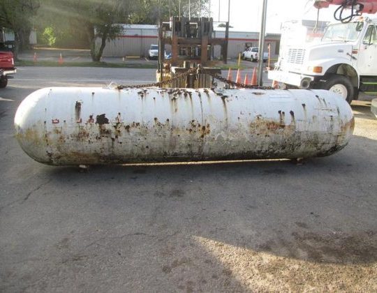USED-1000-Gallon-Propane-Tank.jpg